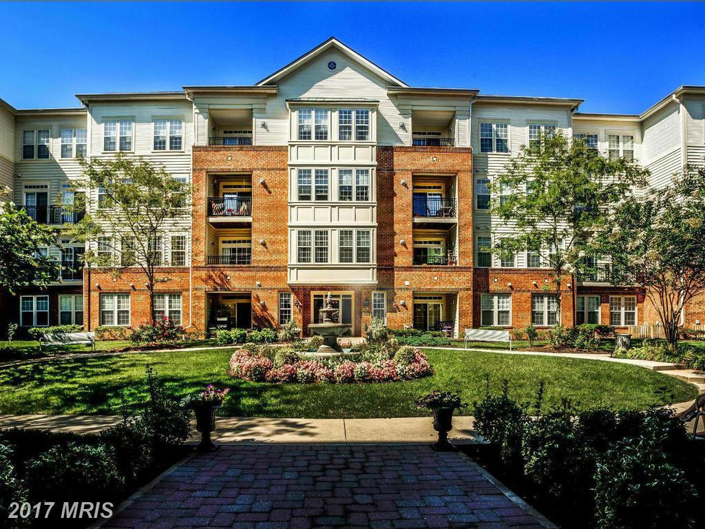 2540 Kensington Gardens - Photo 1