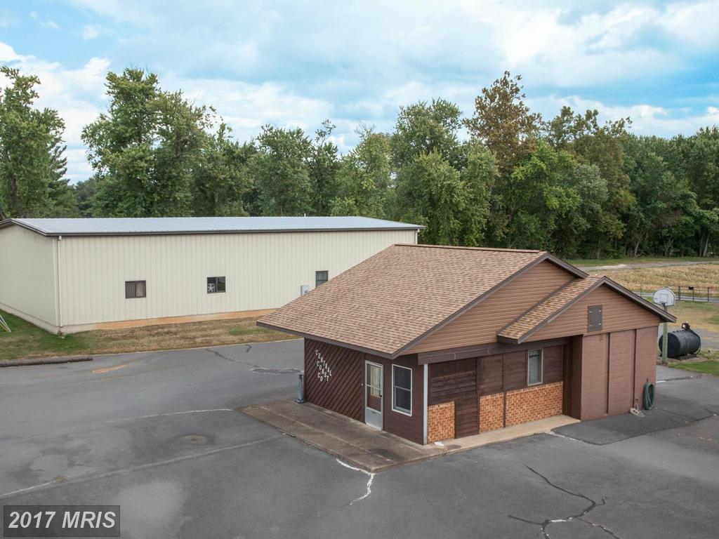 7589 Warm Springs Pike - Photo 1