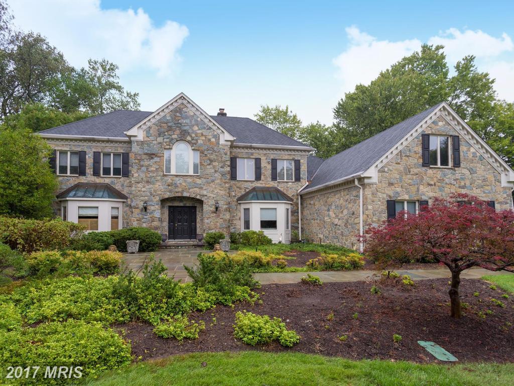 938 Douglass Drive - Photo 1