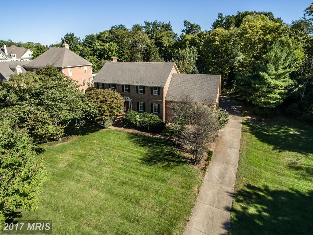 920 Breckinridge Lane - Photo 1