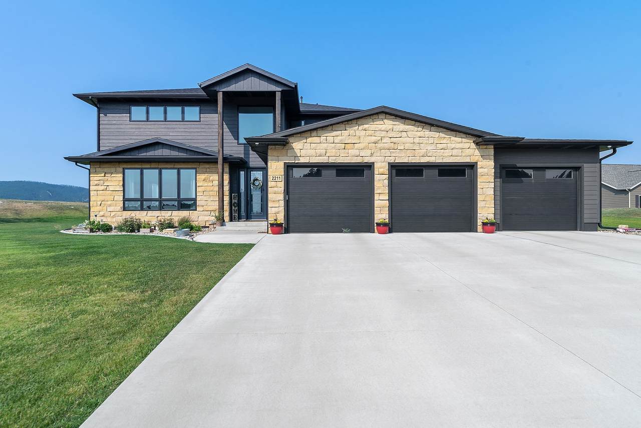 2211 Malibu Loop - Photo 1