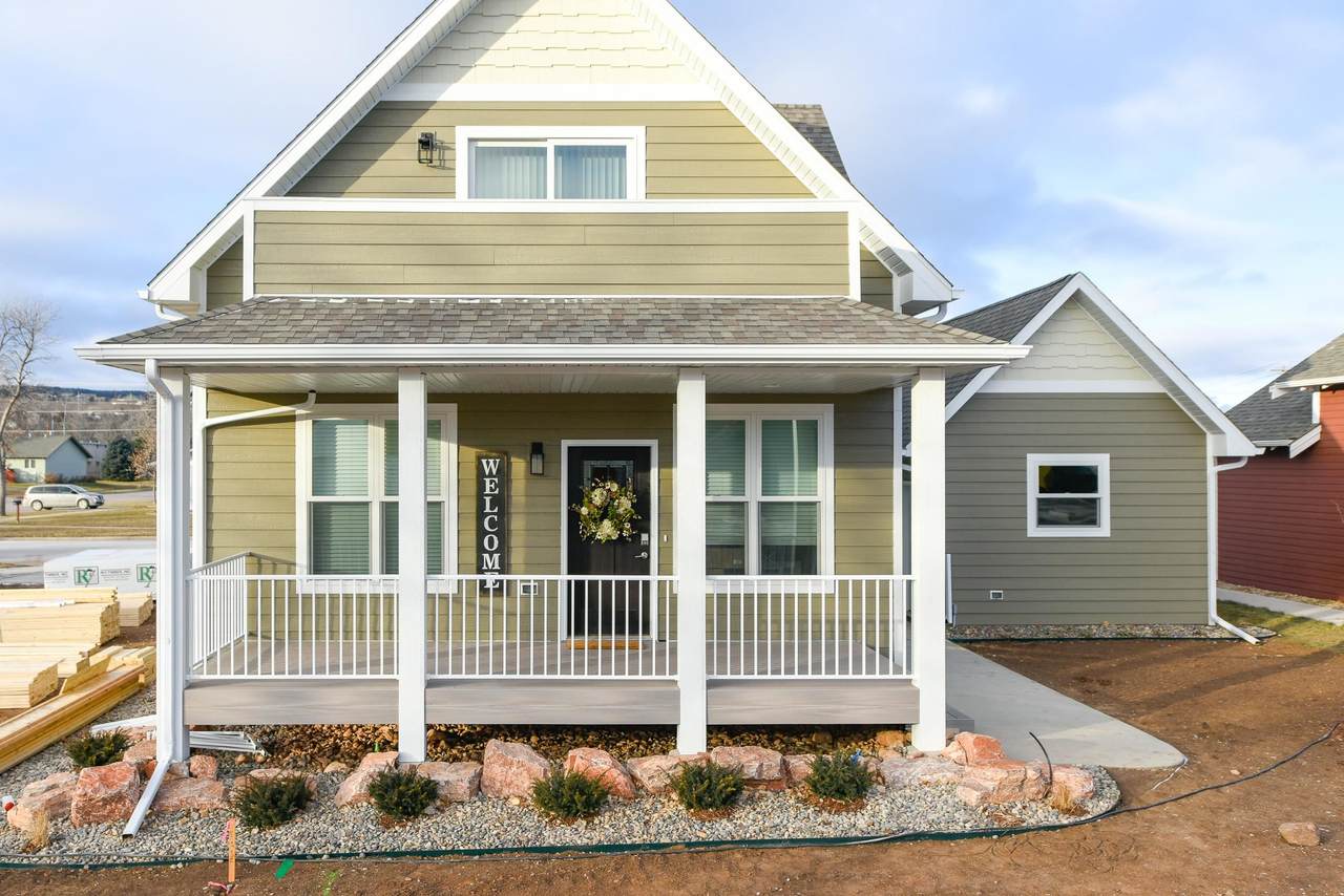 1022 Canyon Street - Photo 1