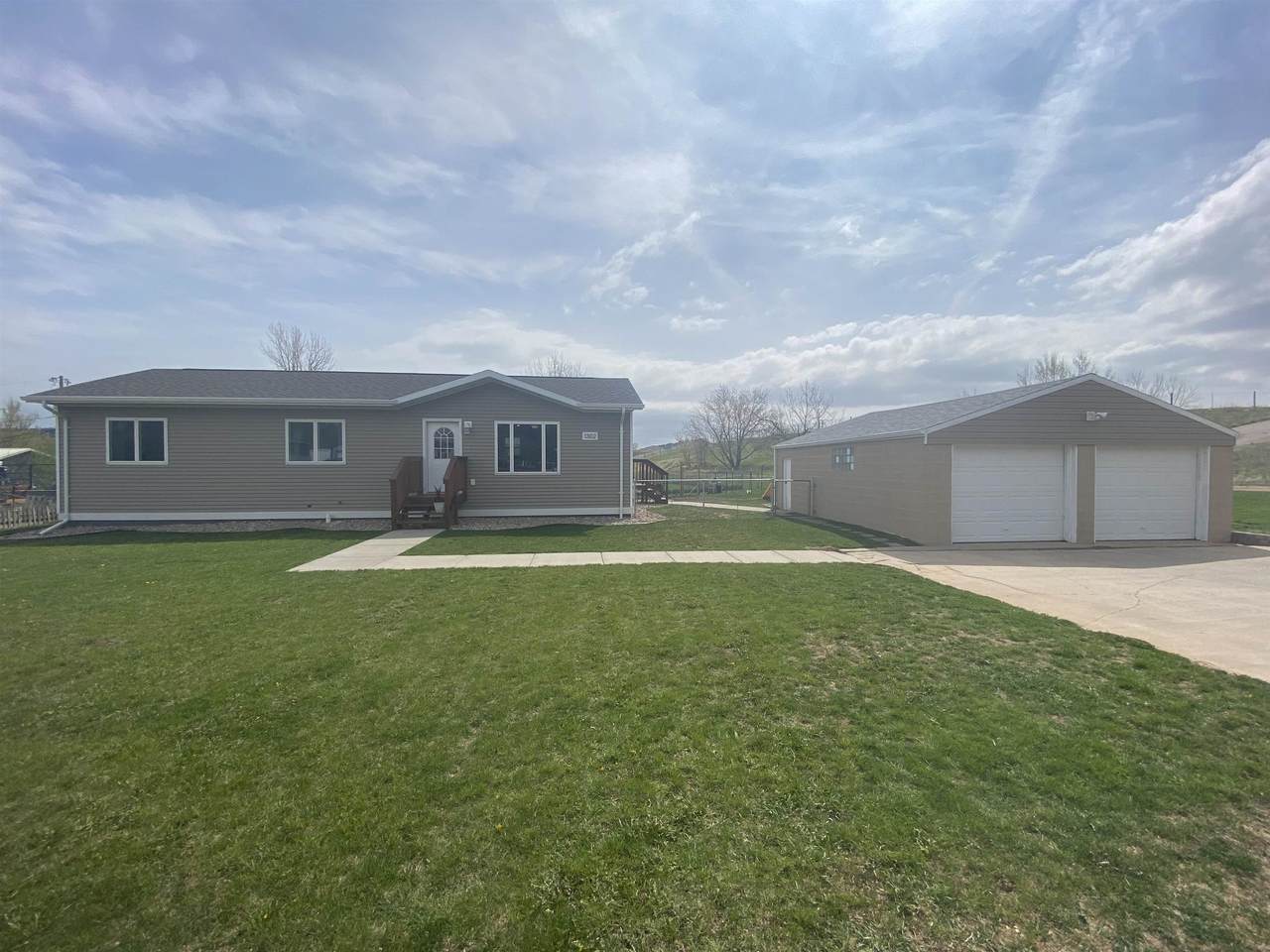 1302 Birch Street - Photo 1