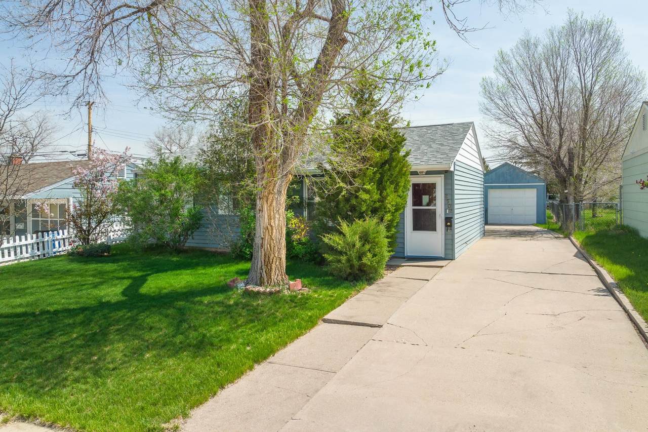 2502 Laurel Avenue - Photo 1