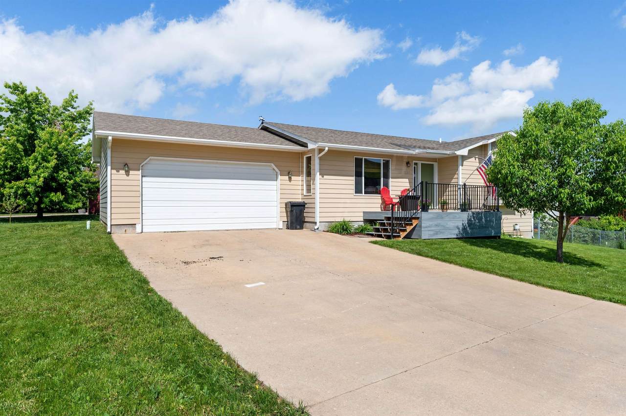 1007 35th Street - Photo 1