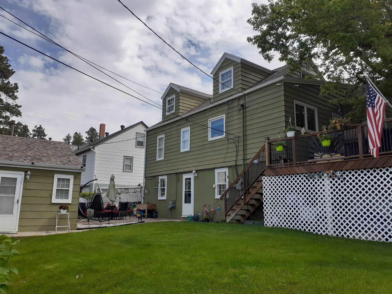 141 Terraville Avenue - Photo 1