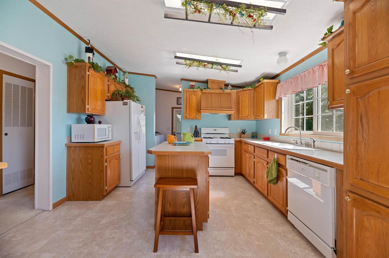1219 Snowy Peak Lane - Photo 1