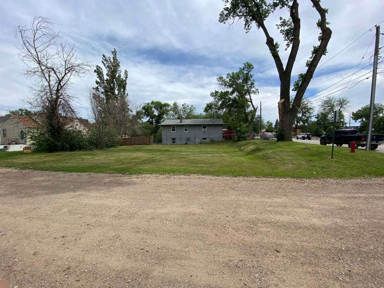 1003 10th Avenue - Photo 1
