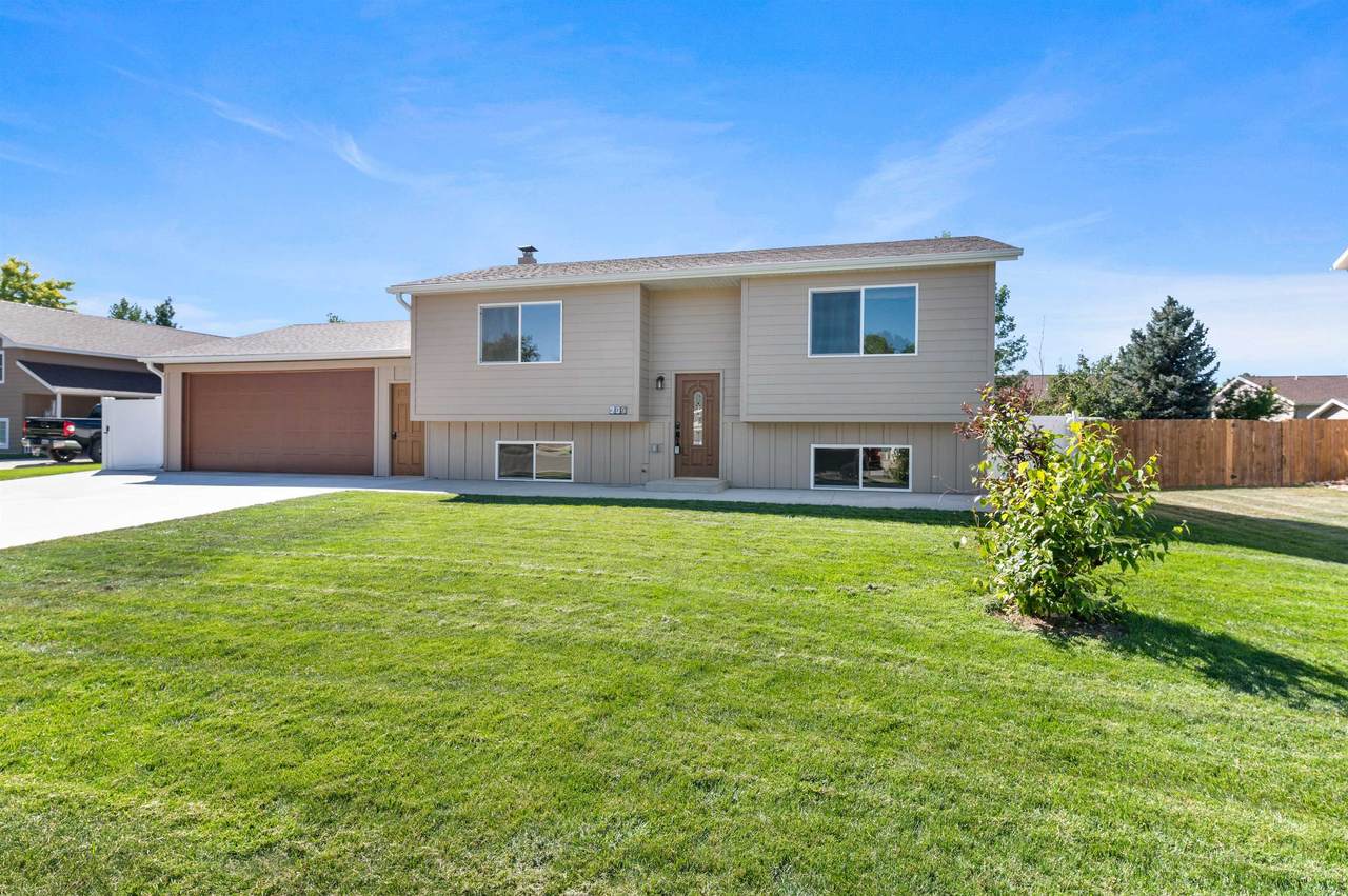 209 Wyoming Court - Photo 1