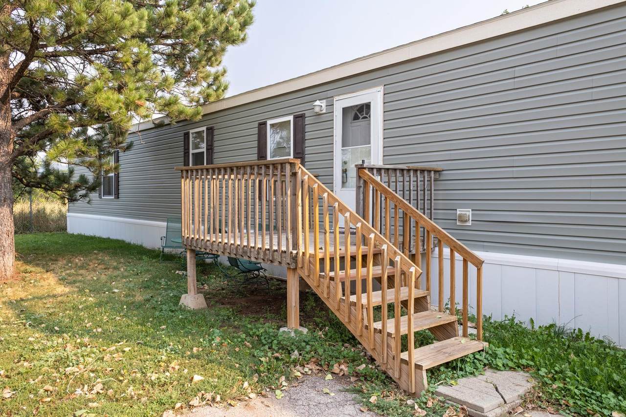 146 Valley Drive - Photo 1