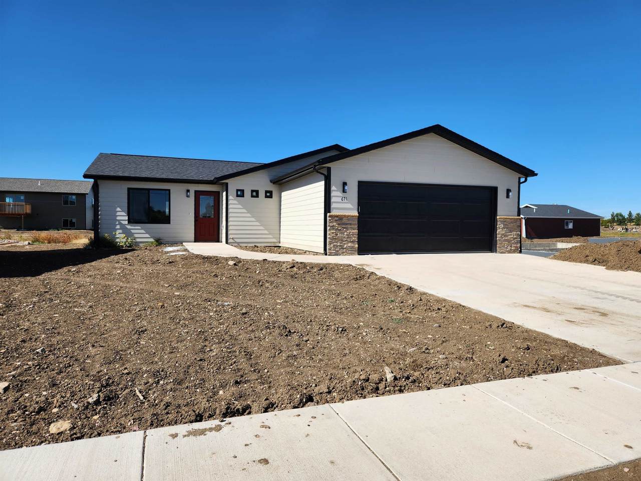 671 Eagle Court - Photo 1