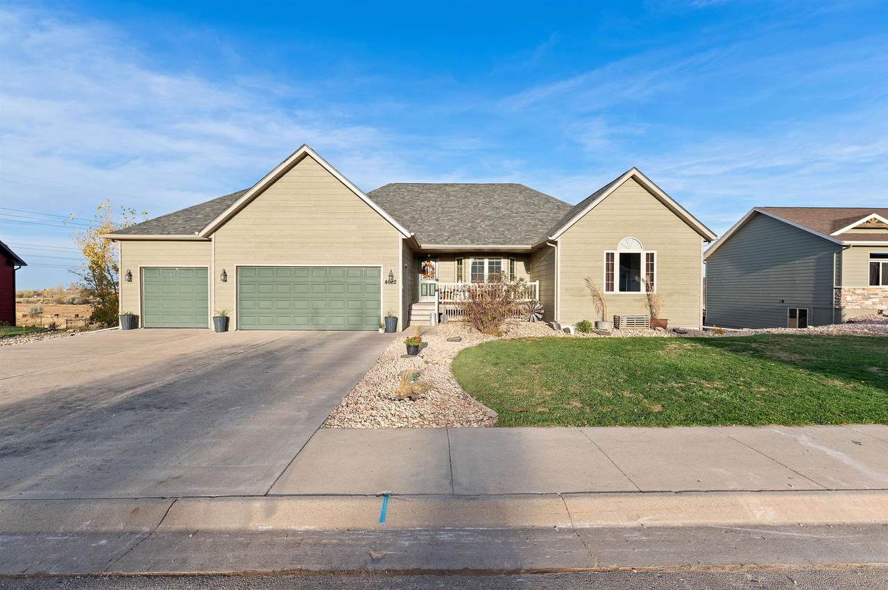 4022 Ward Avenue - Photo 1