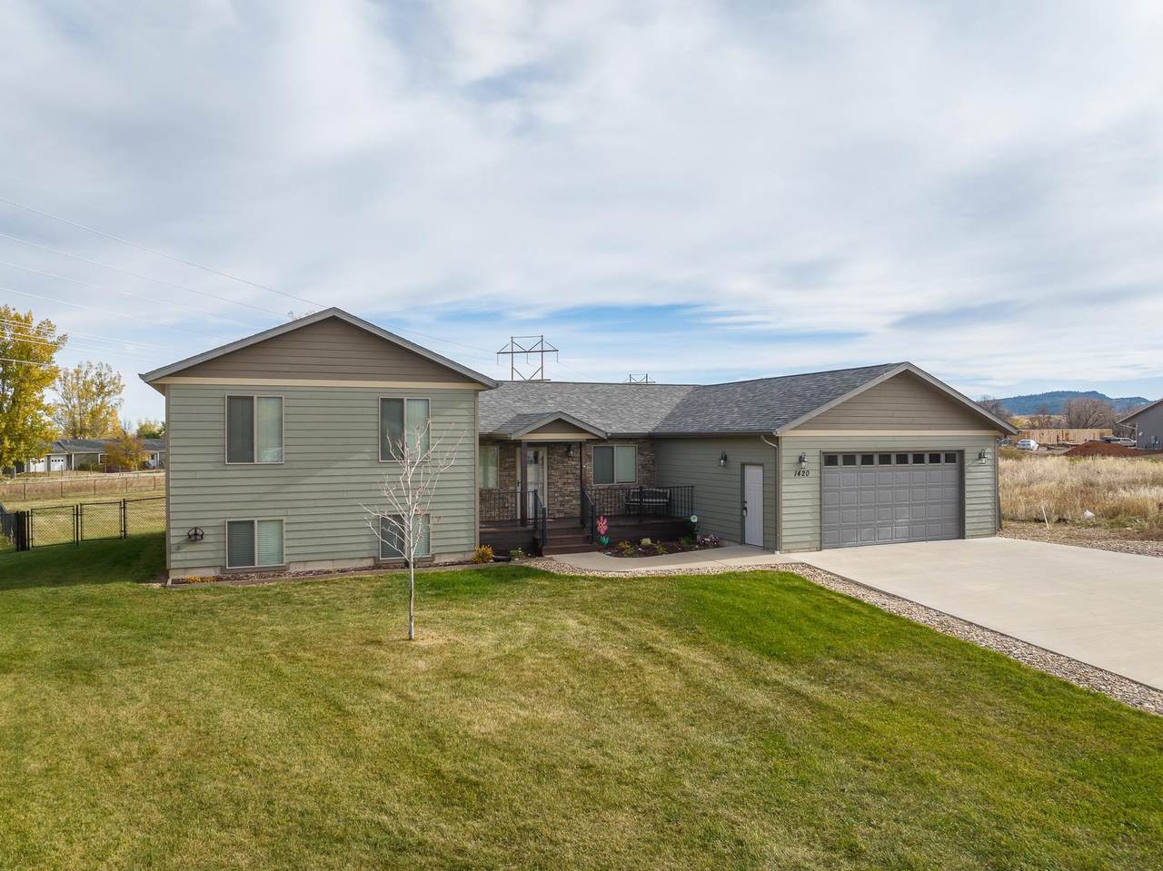 1420 Shoshone Avenue - Photo 1