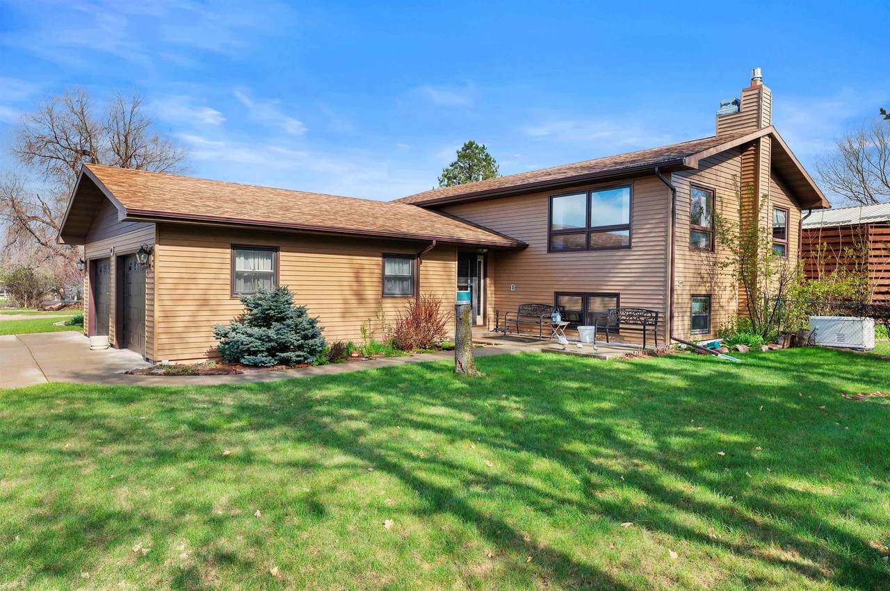 720 Oak Lane - Photo 1