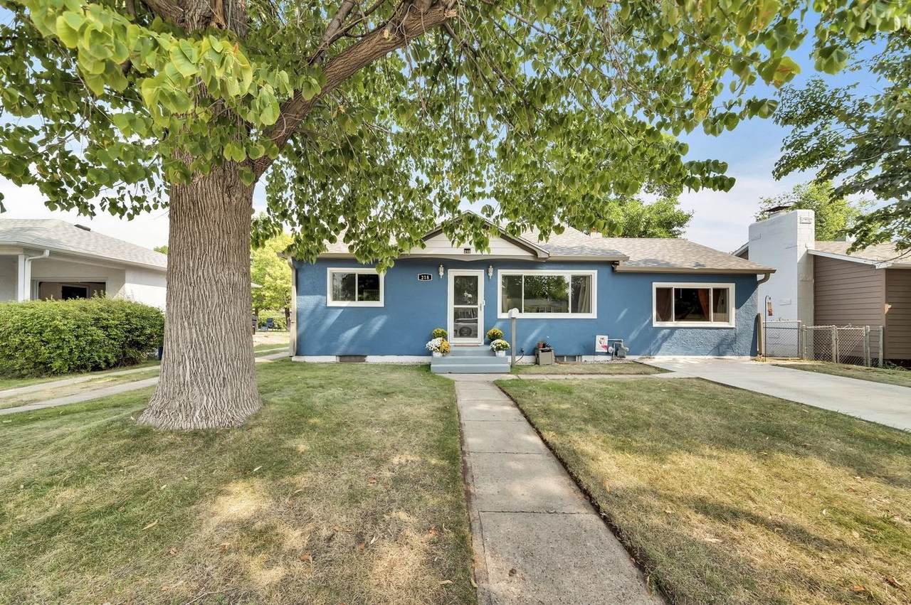 218 42nd Street - Photo 1