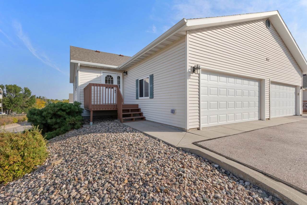 867 Minnesota Street - Photo 1
