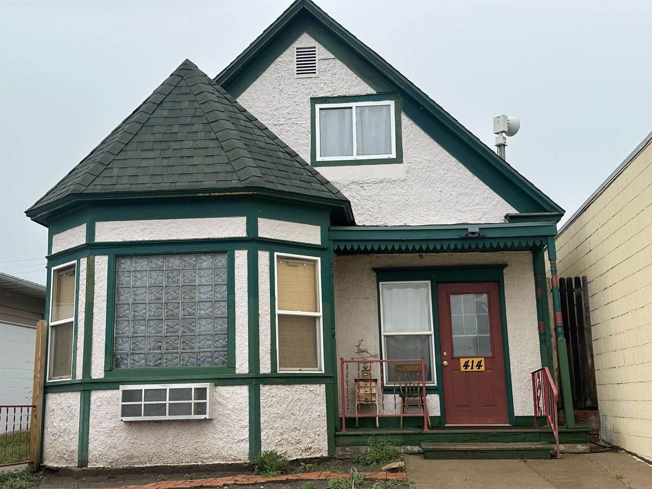 414 2nd Avenue - Photo 1