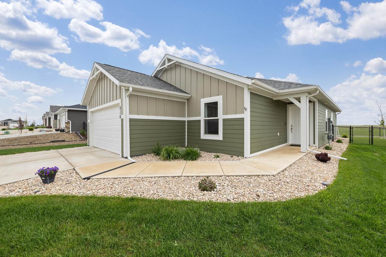 516 Aaron Ct - Photo 1