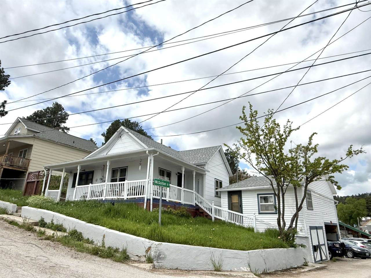 403 Mcquillan Avenue - Photo 1