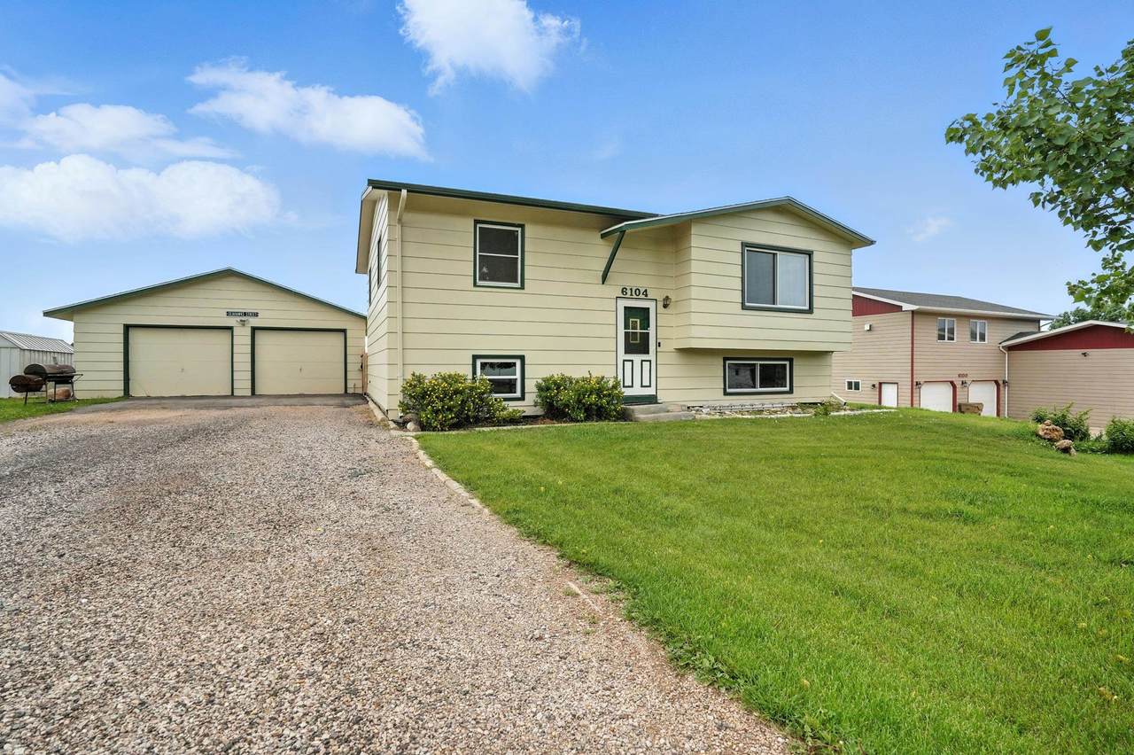6104 Elm Street - Photo 1