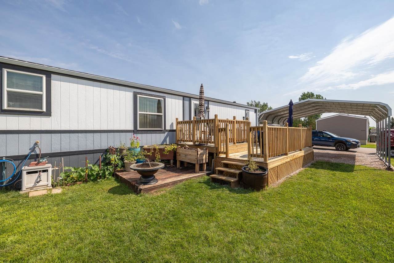 9539 Hayes Street - Photo 1