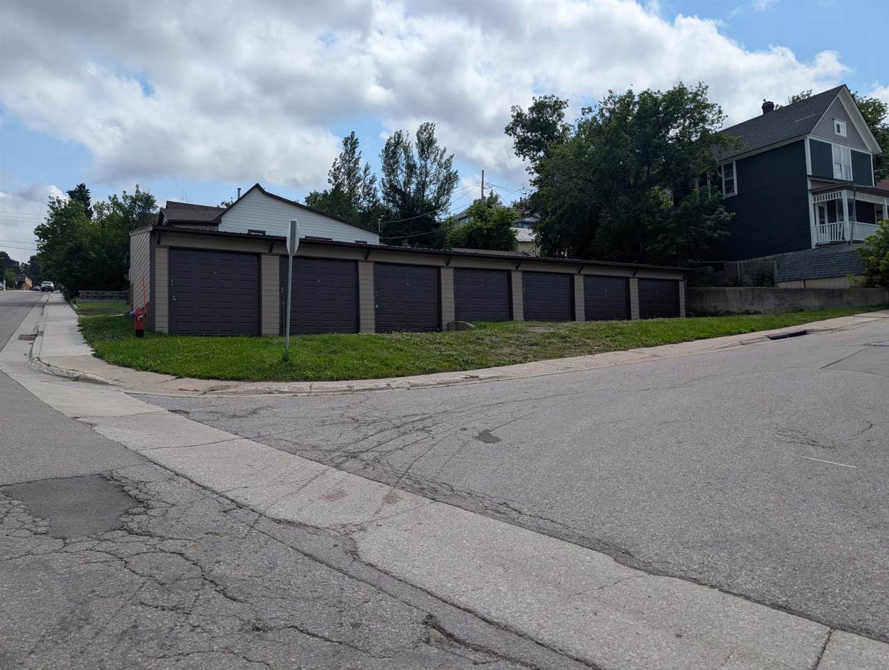 15 E MCCLELLAN Mcclellan Street - Photo 1