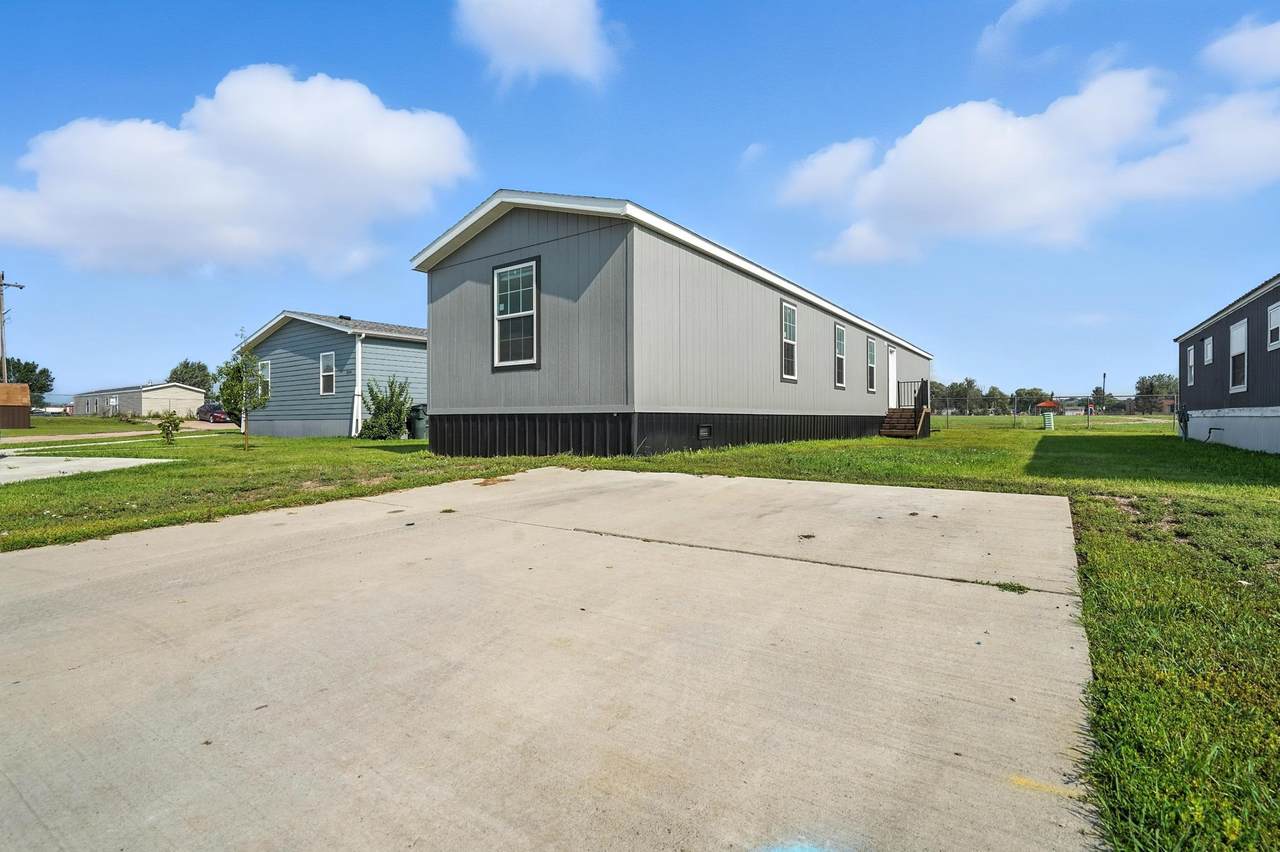 4340 Circlewood Dr - Photo 1