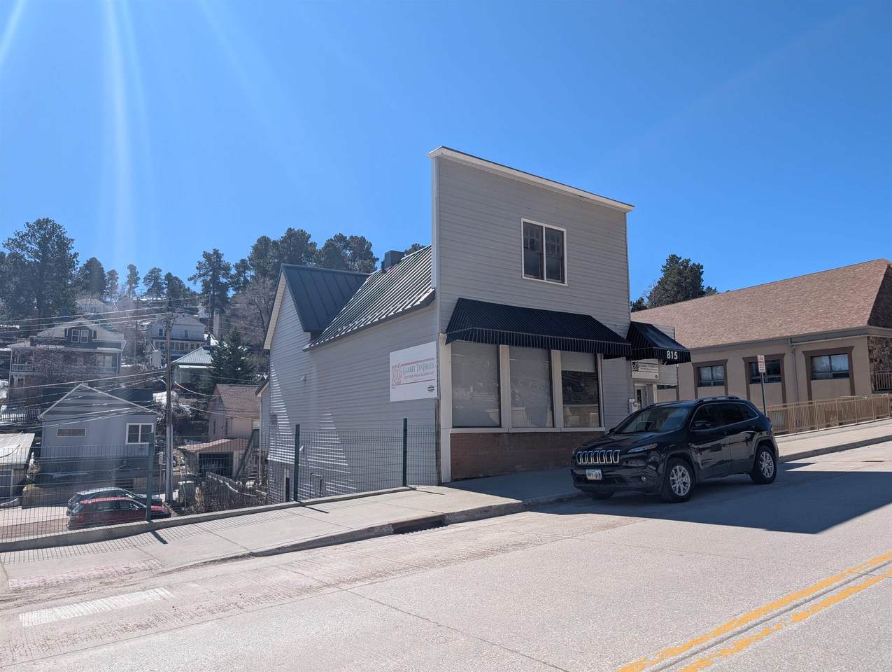 815 Main Street - Photo 1