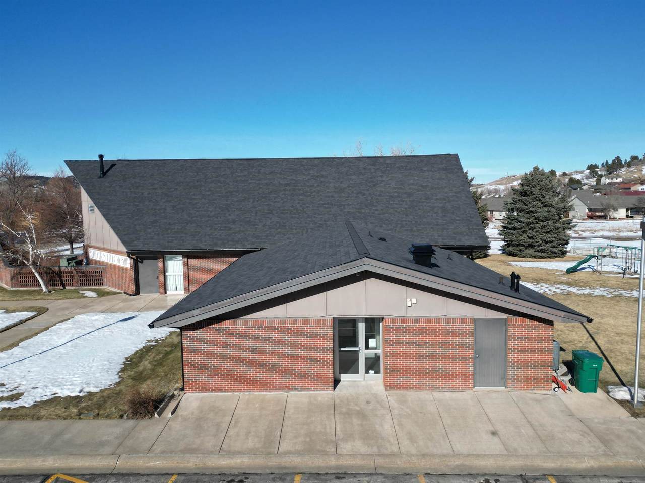 2460 Baldwin Street - Photo 1