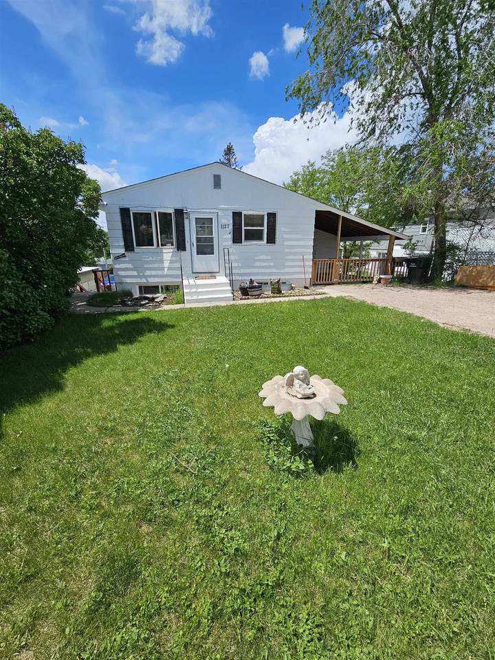 1127 Holcomb Avenue - Photo 1