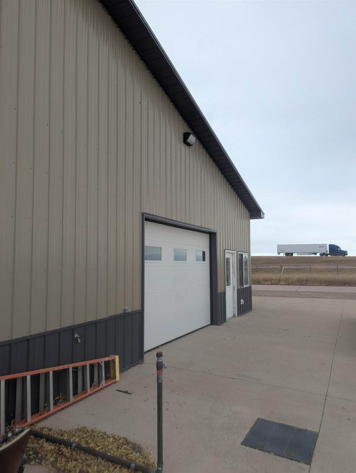 3425 Fairgrounds Loop - Photo 1