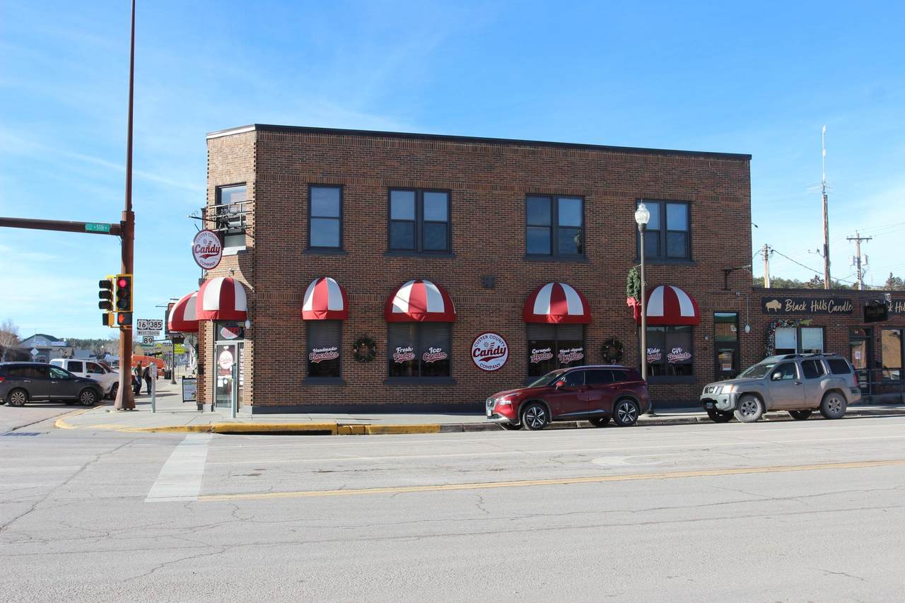 449 Mt. Rushmore Road - Photo 1