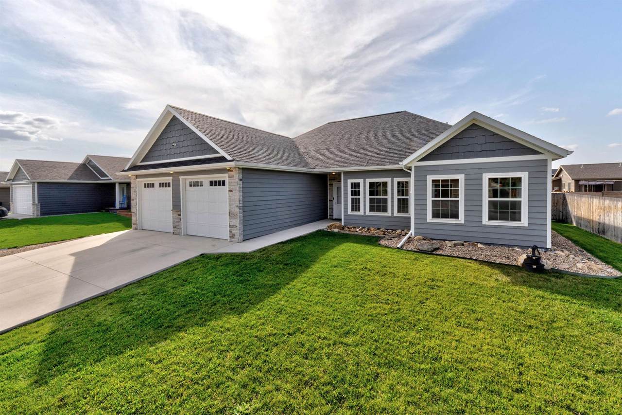 3025 Olive Grove Court - Photo 1