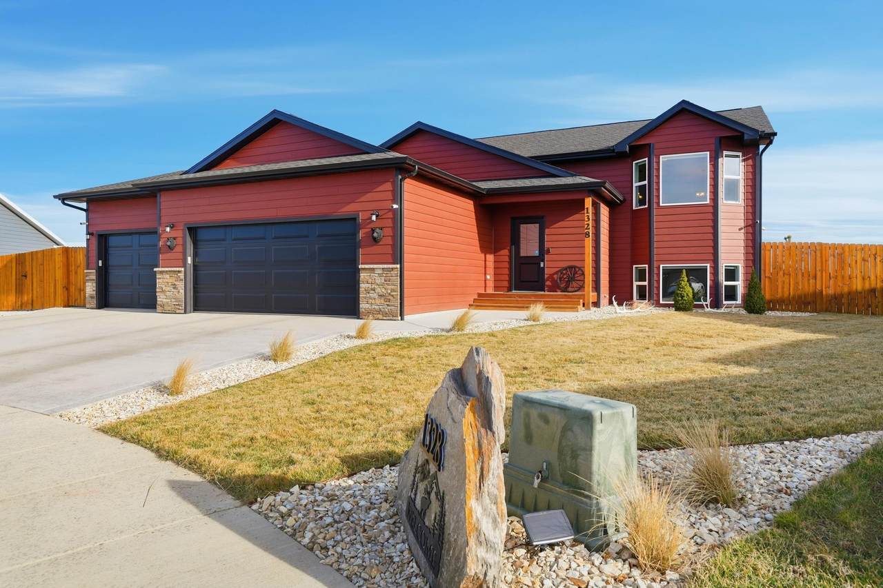 1328 Chet Street - Photo 1