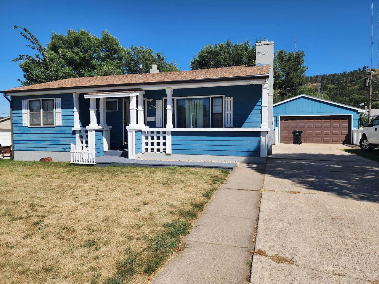 1706 Tepee Street - Photo 1