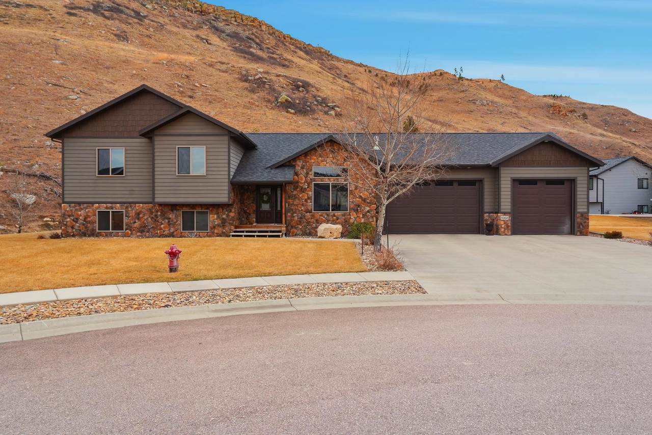 8064 Steamboat Circle - Photo 1