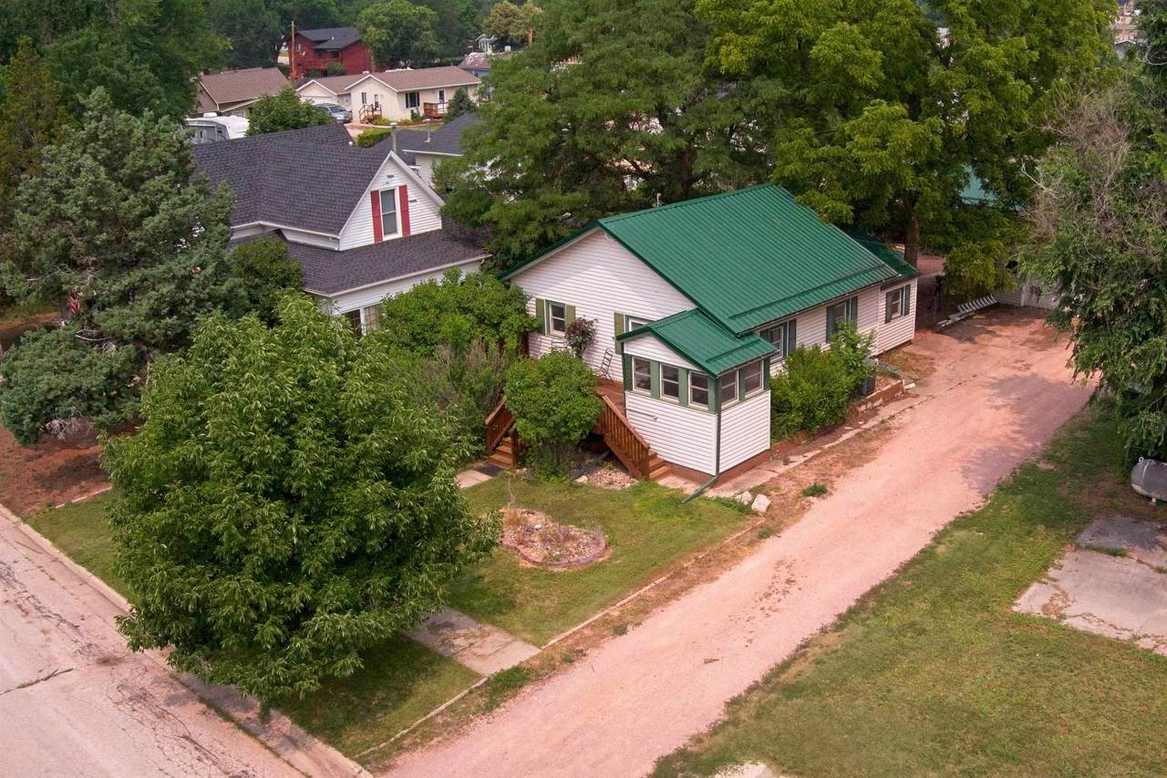 1738 Baltimore Avenue - Photo 1