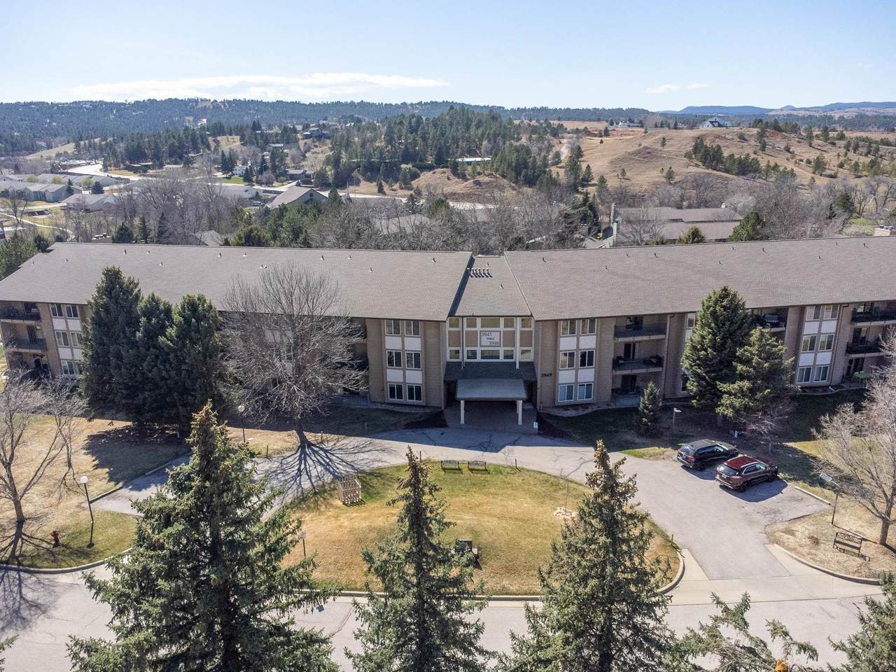 3952 Fairway Hills - Photo 1