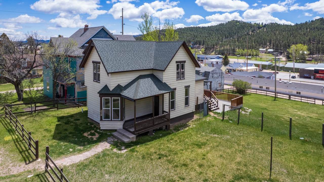 214 Crook Street - Photo 1