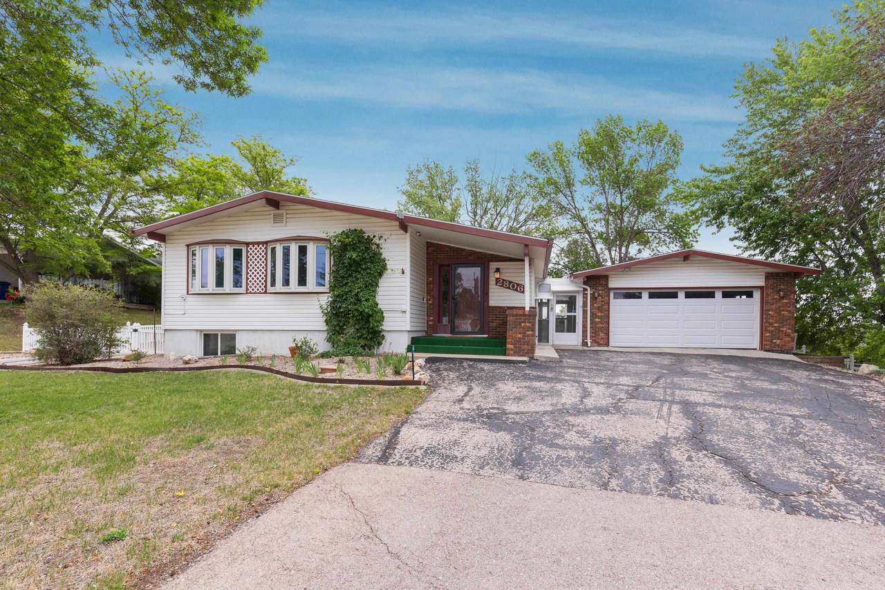 2806 Maple Avenue - Photo 1