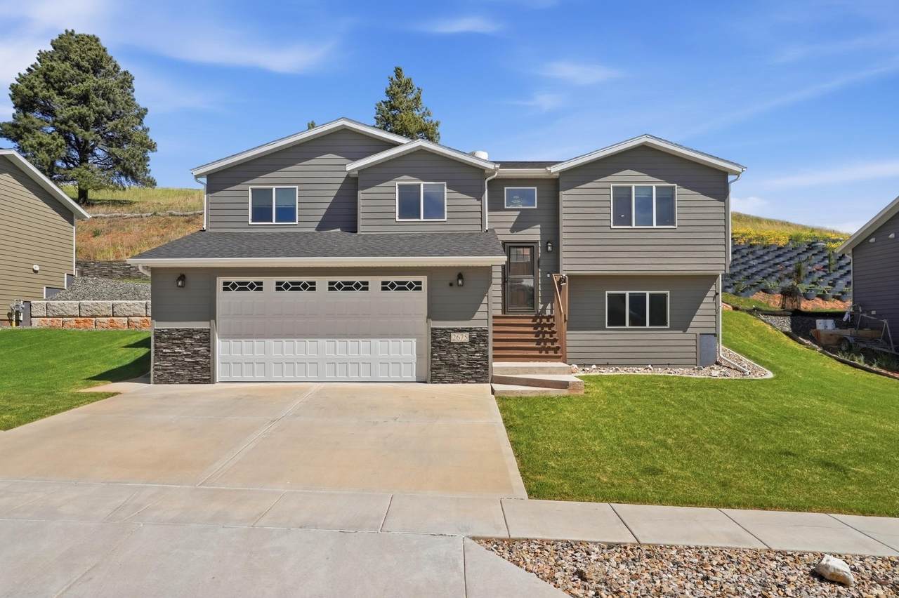 2675 Meadow Drive - Photo 1
