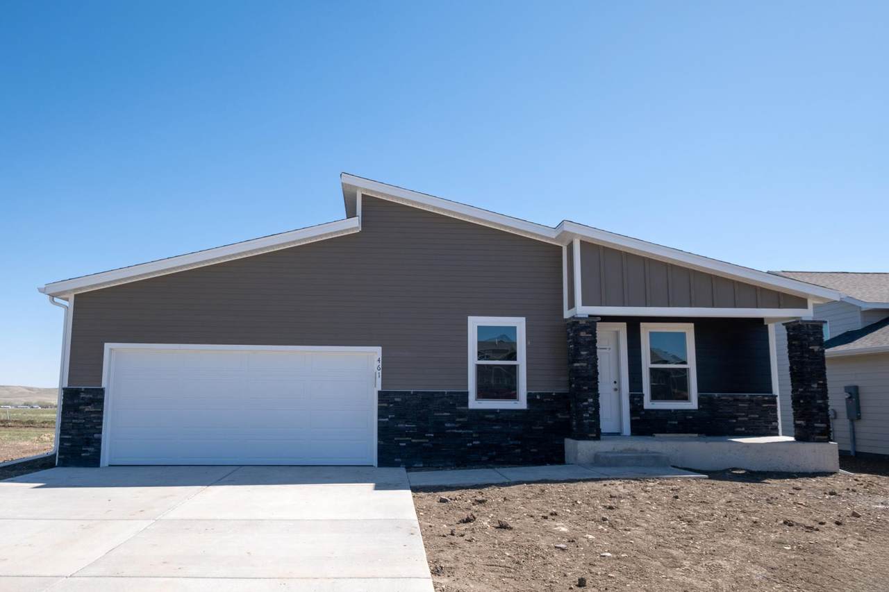 461 Yelner Drive - Photo 1