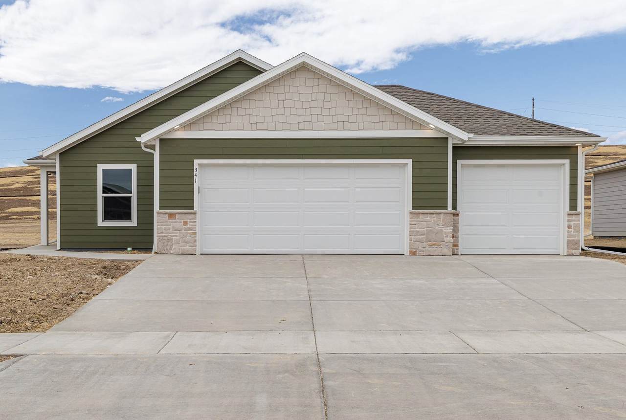 341 Valley Drive - Photo 1