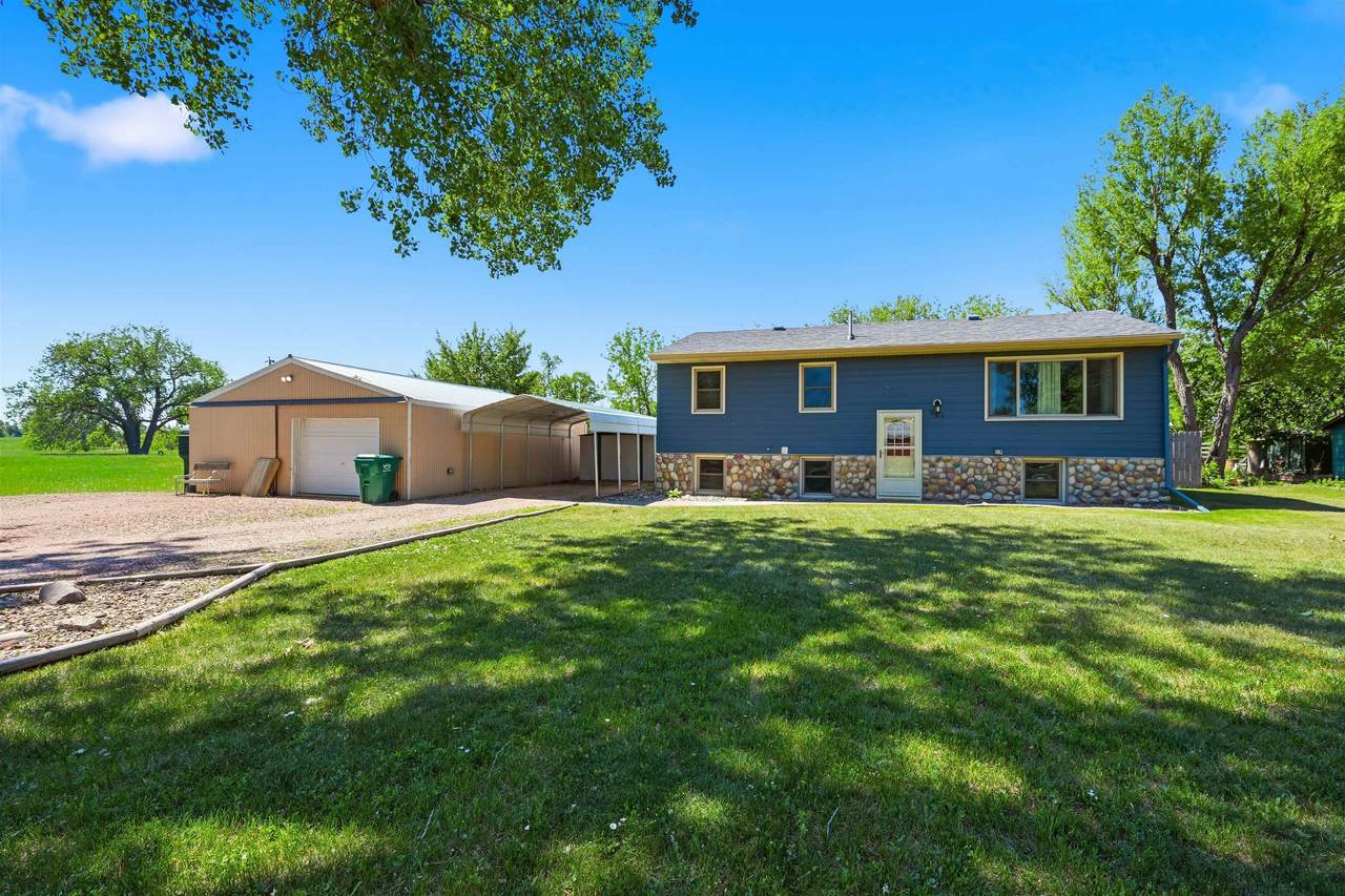 321 Circle Drive - Photo 1