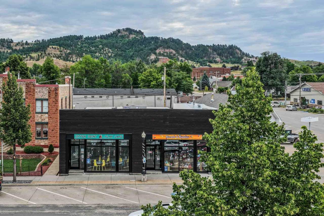 714 Main Street - Photo 1