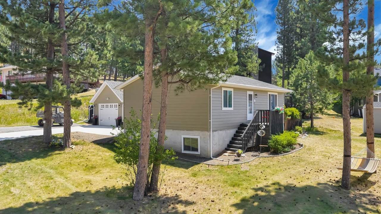 530 Deegan Drive - Photo 1