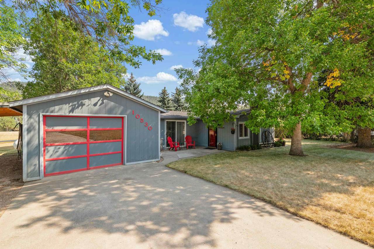 10530 Ashwood Ct - Photo 1