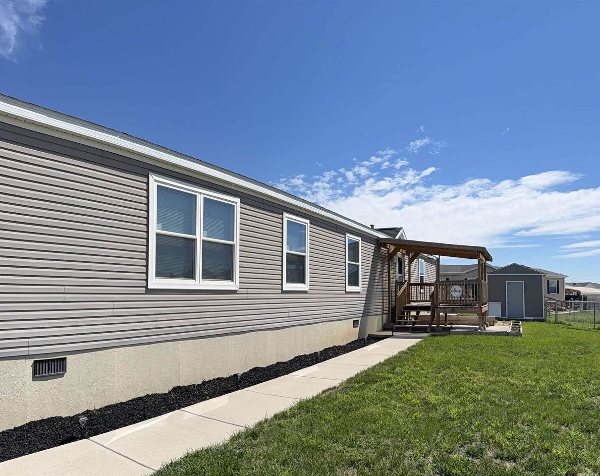 840 Spruce Street - Photo 1
