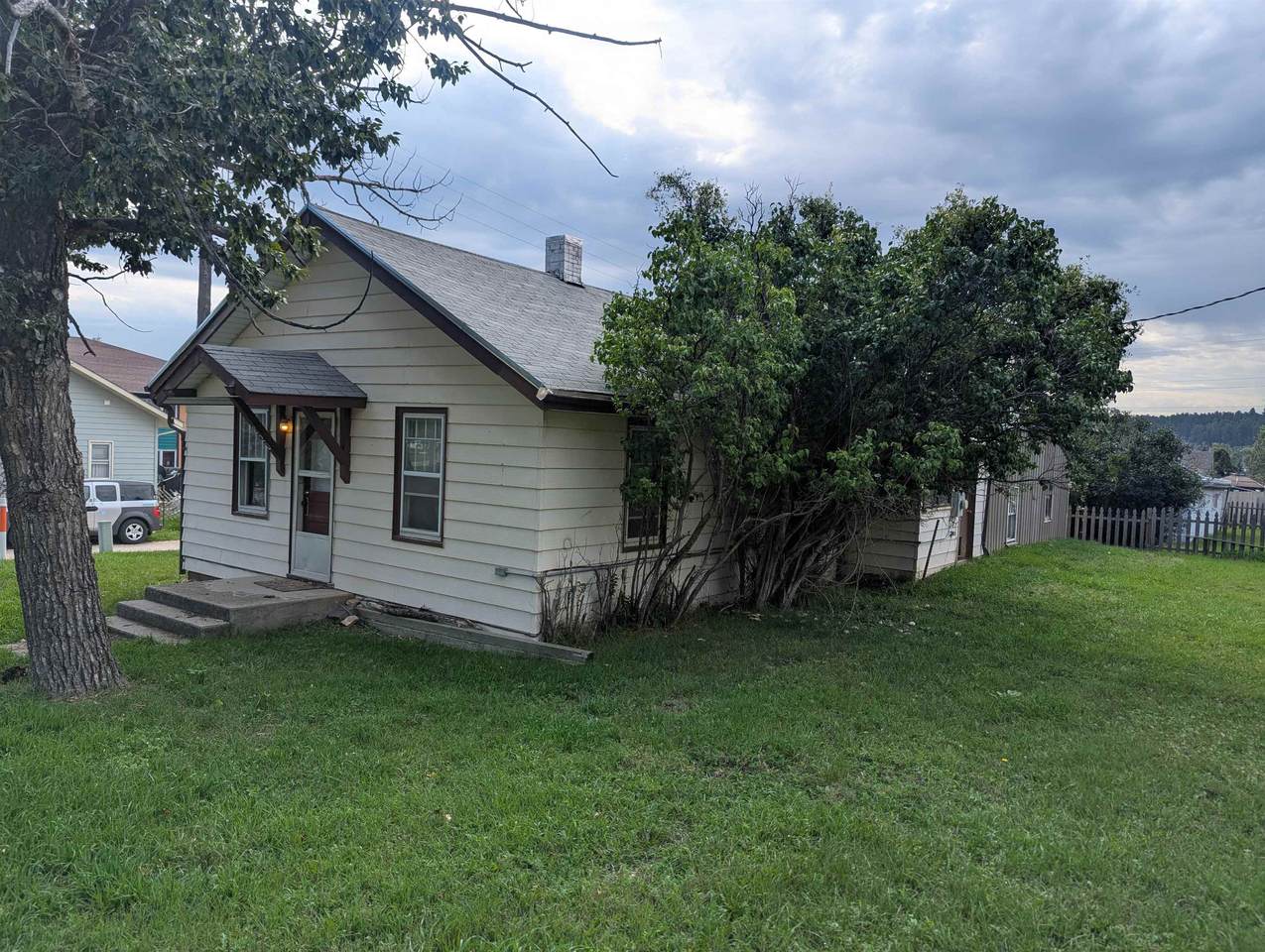 820 Montgomery Street - Photo 1