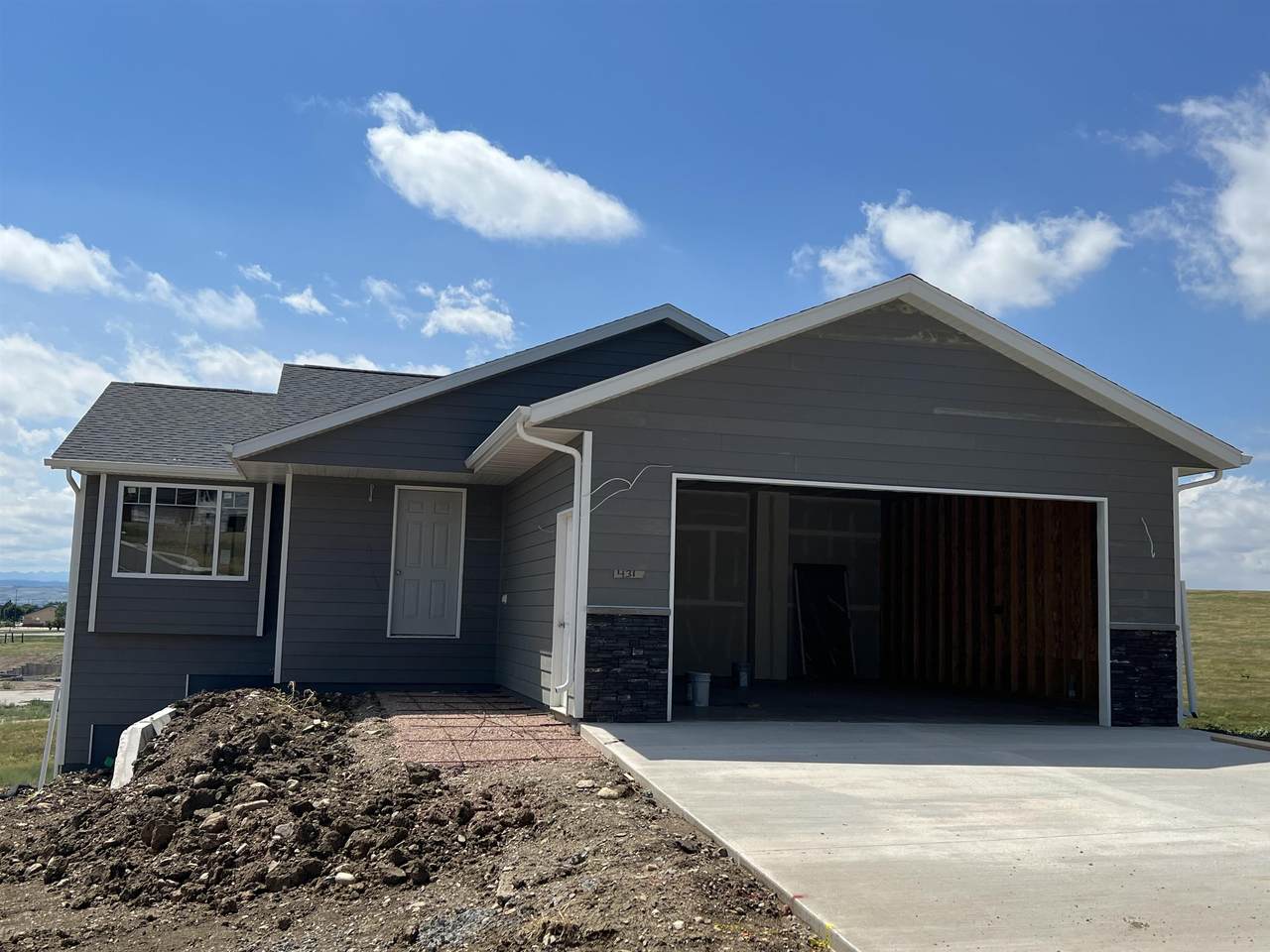 431 Haakon Street - Photo 1
